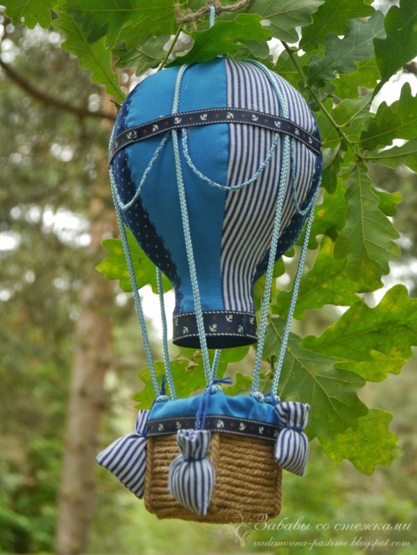 Воздушный шар с корзинкой