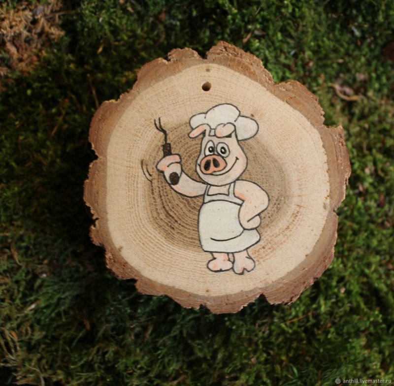 Медведь из спилов дерева