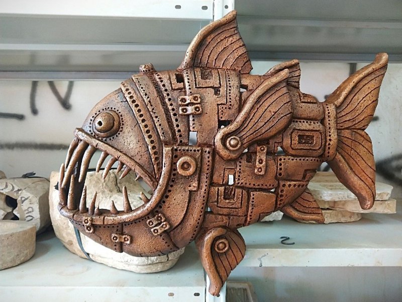 Скульптура рыбы керамика глина