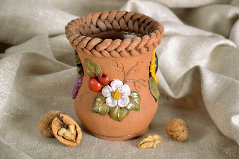 Декоративные вазы из глины