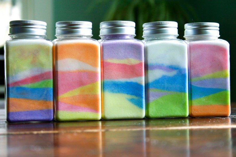 Бутылочки с цветным песком