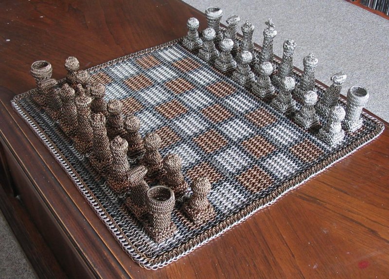 Шахматы из проволоки