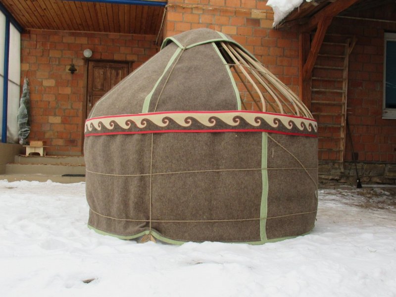 Внутри казахской Юрты
