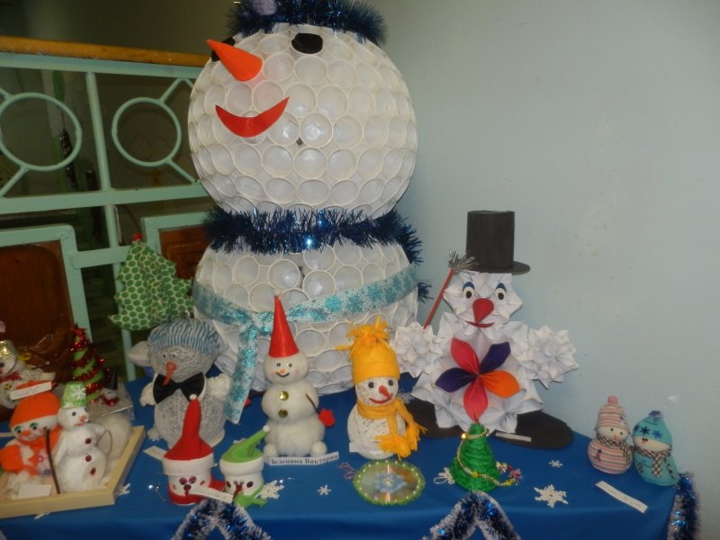 Парад снеговиков в детском саду