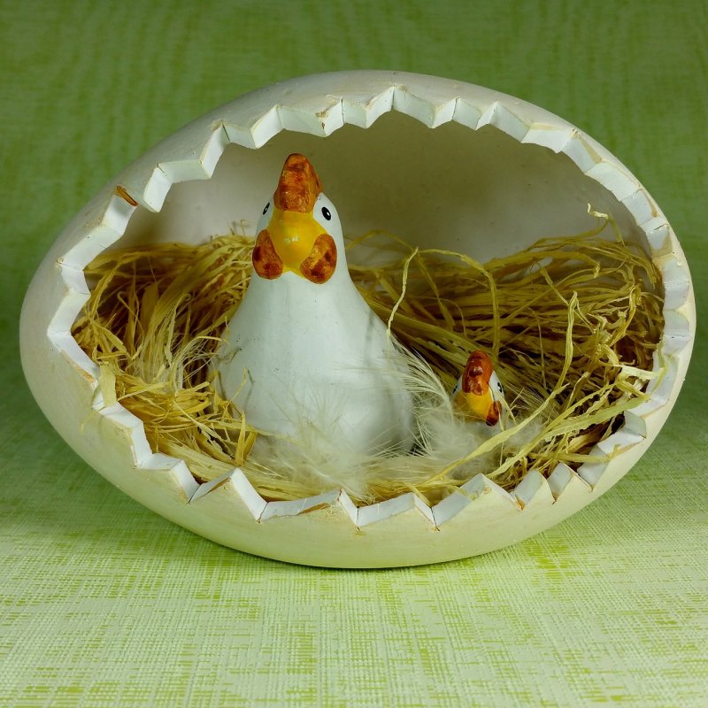 Курочка для пасхальных яиц