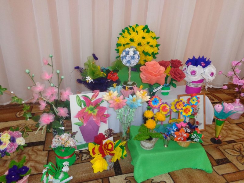 Цветочная поделка в детский сад
