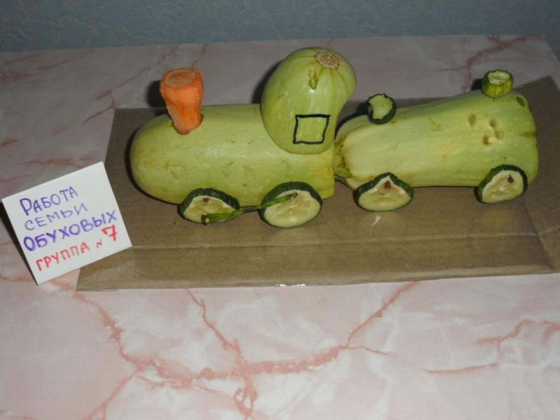 Машинка из кабачка для детского сада