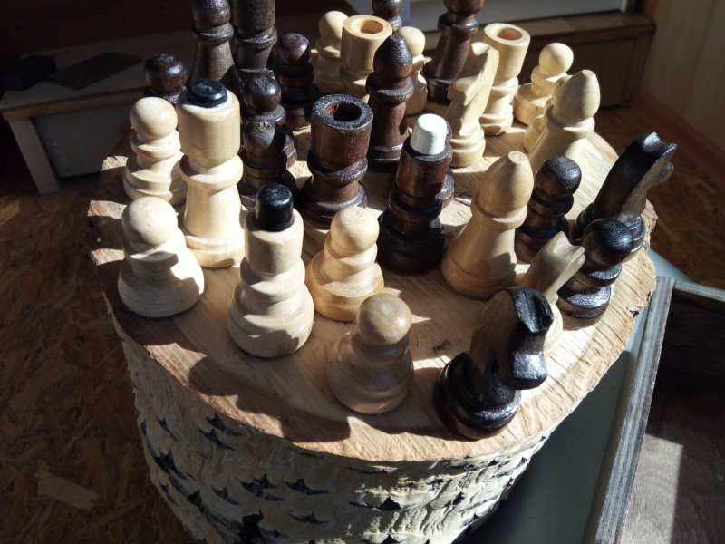 Шахматы своими руками из подручного материала