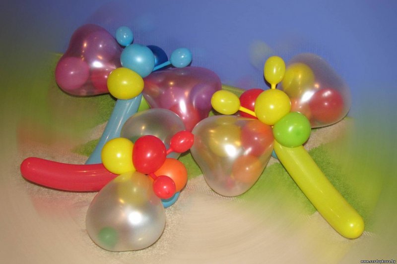 Погремушка из воздушных шариков