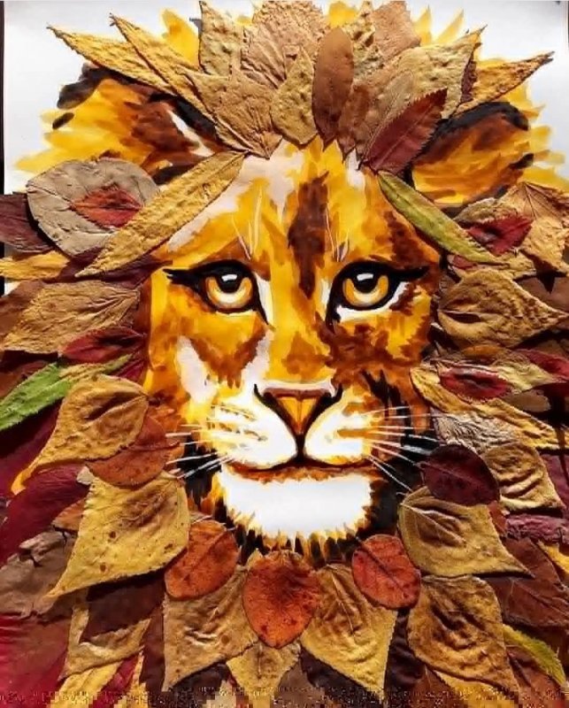 Осенняя поделка Лев из листьев