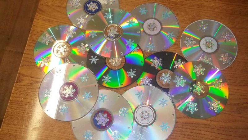 Поделки из дисков в школу