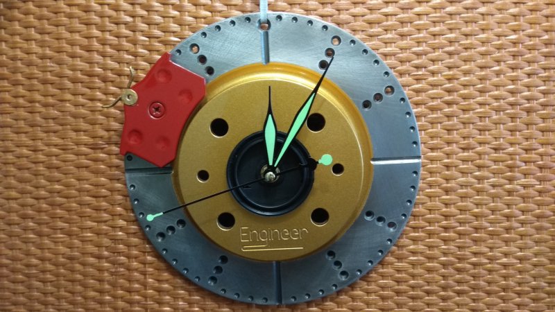 Часы тормозной диск