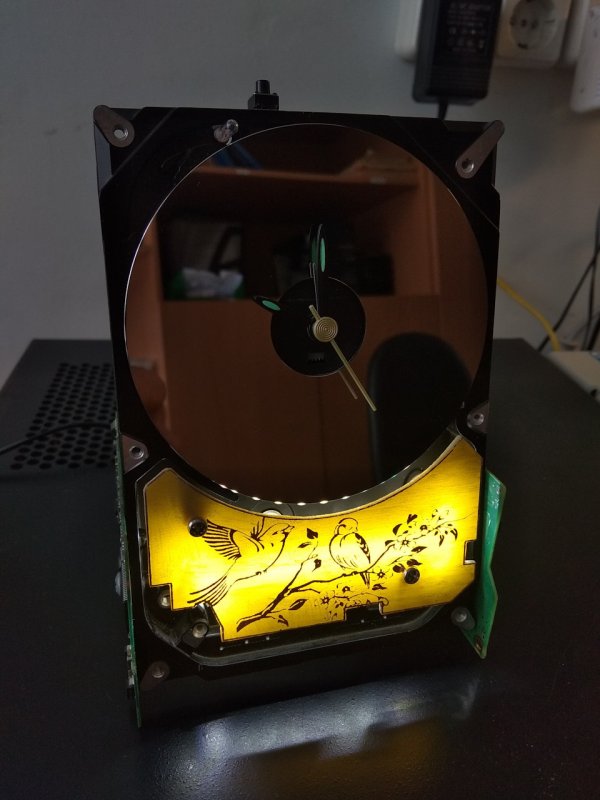 Зеркало из жестких дисков