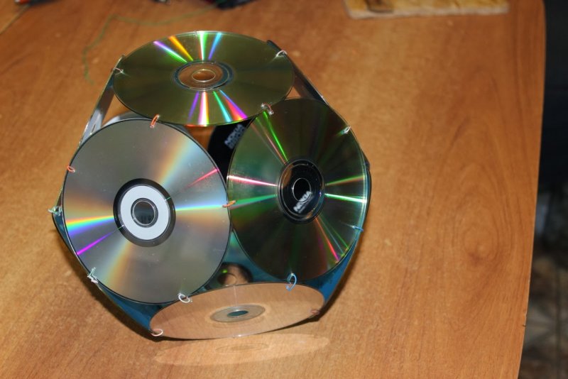Декор из СД дисков