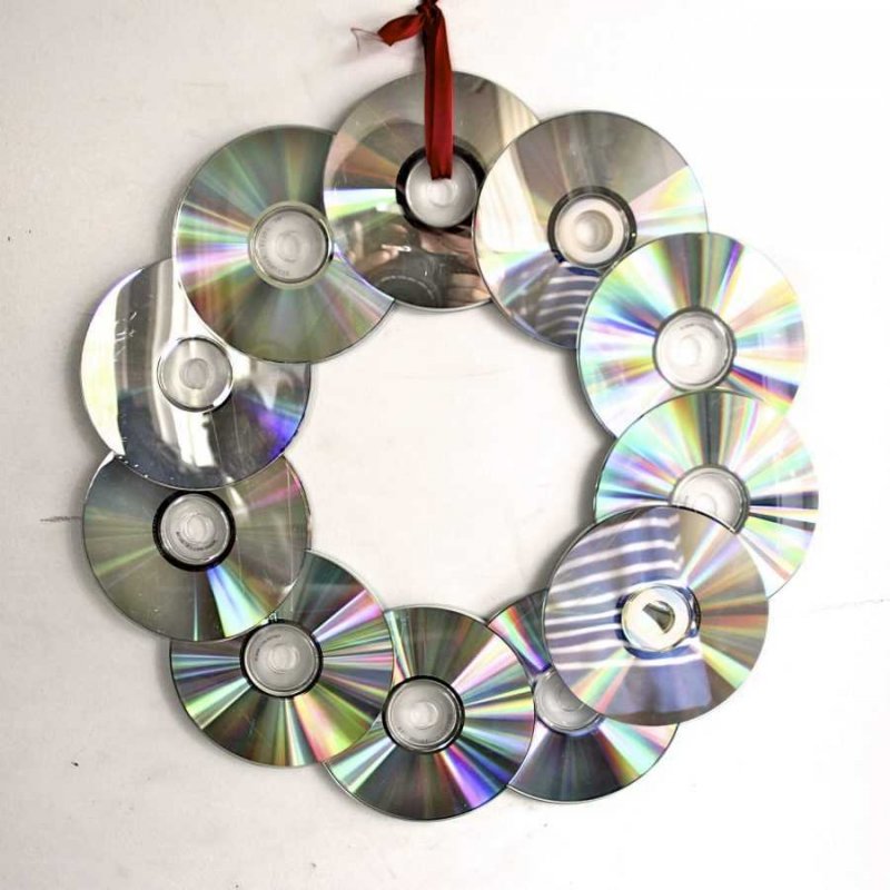 Украшение интерьера из дисков