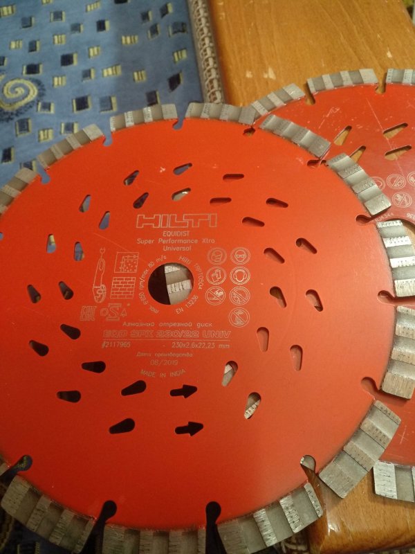 Поделки из дисков своими руками для дачи