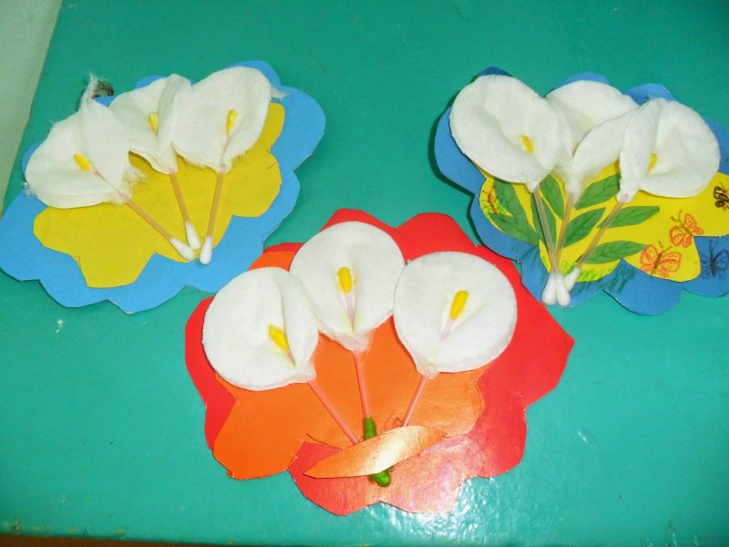 Объемные цветы из ватных дисков