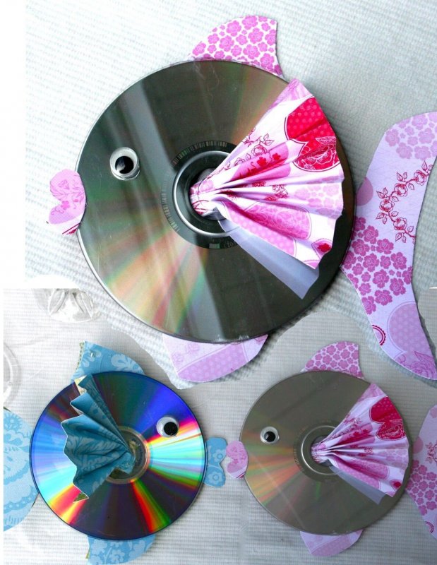 Сова из компакт дисков