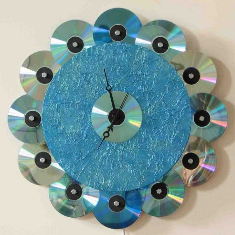 Часы из дисков