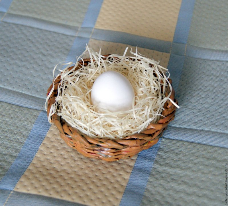 Гнездышко для пасхальных яиц