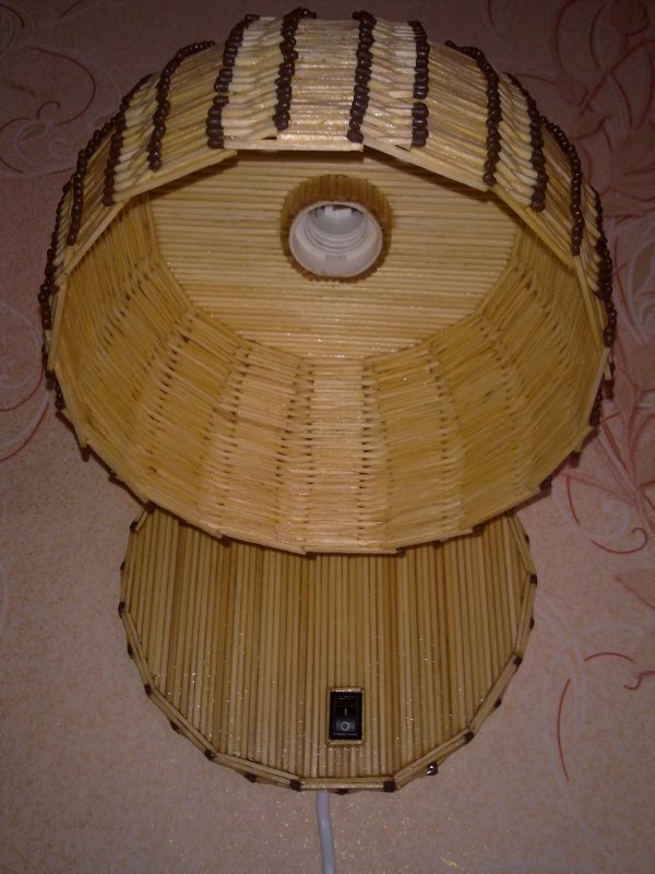 Ваза из бамбуковых палочек