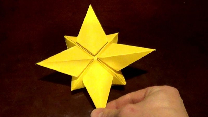 Восьмиконечная звезда оригами