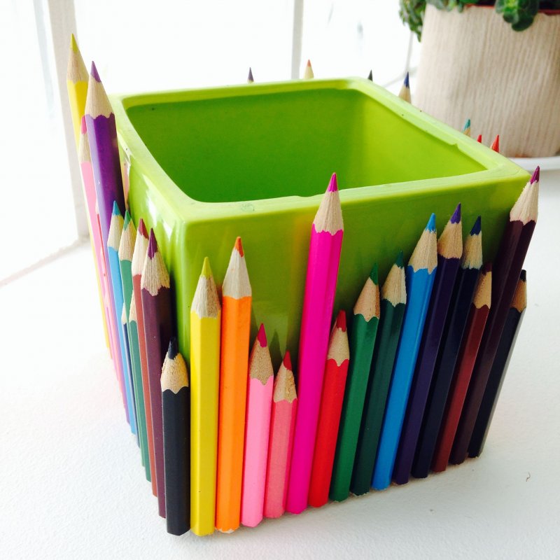 Декор из цветных карандашей