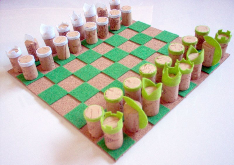 Шахматы из подручных материалов