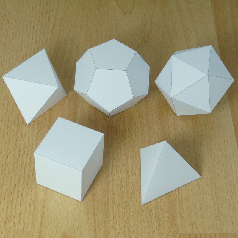 Объемные геометрические фигуры из бумаги