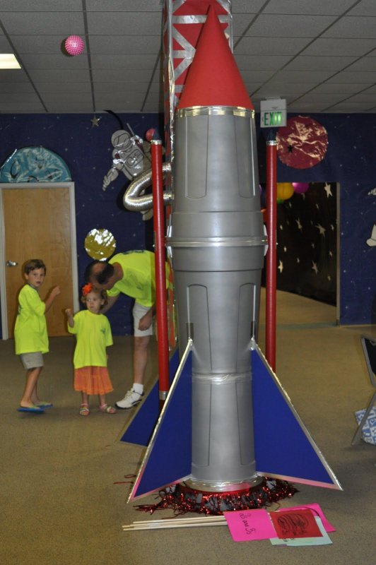 Ракета из тубы для детей