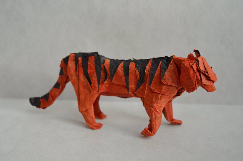 Бумажный тигр