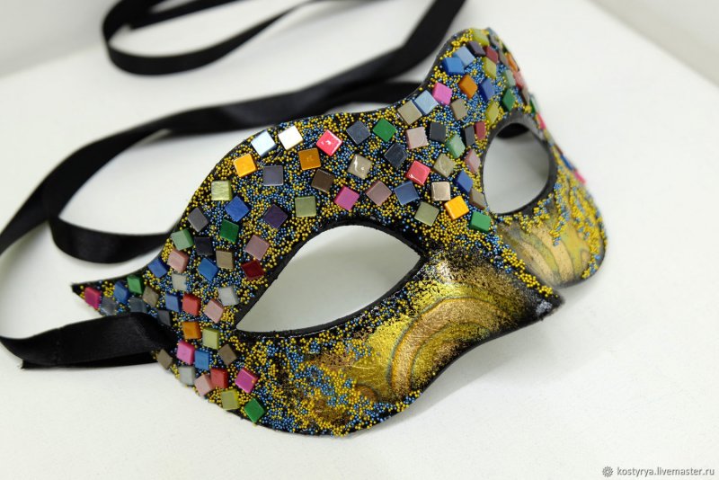 Интересные карнавальные маски
