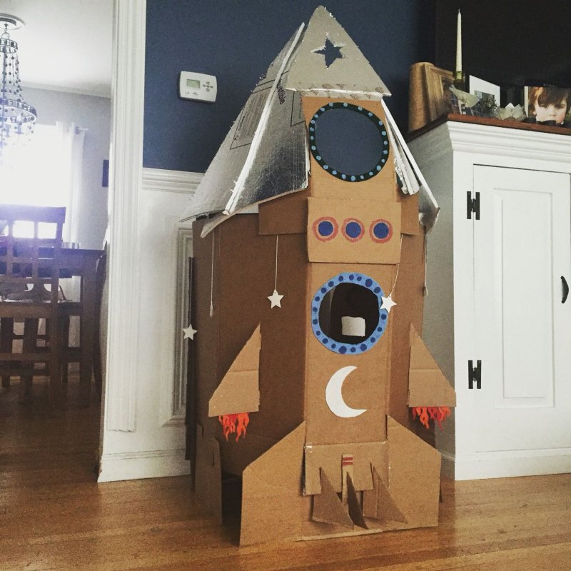 Картонный домик ракета для детей