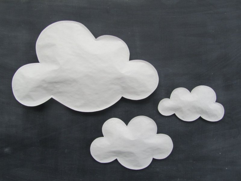 Объемные облака из бумаги