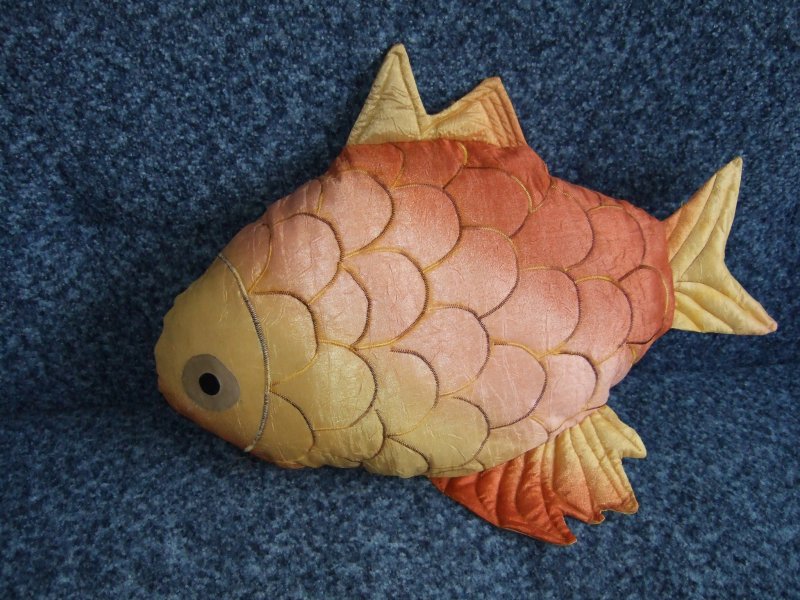Игрушка рыбка из ткани