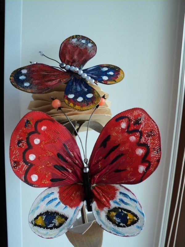 Бумажная гирлянда "бабочки"