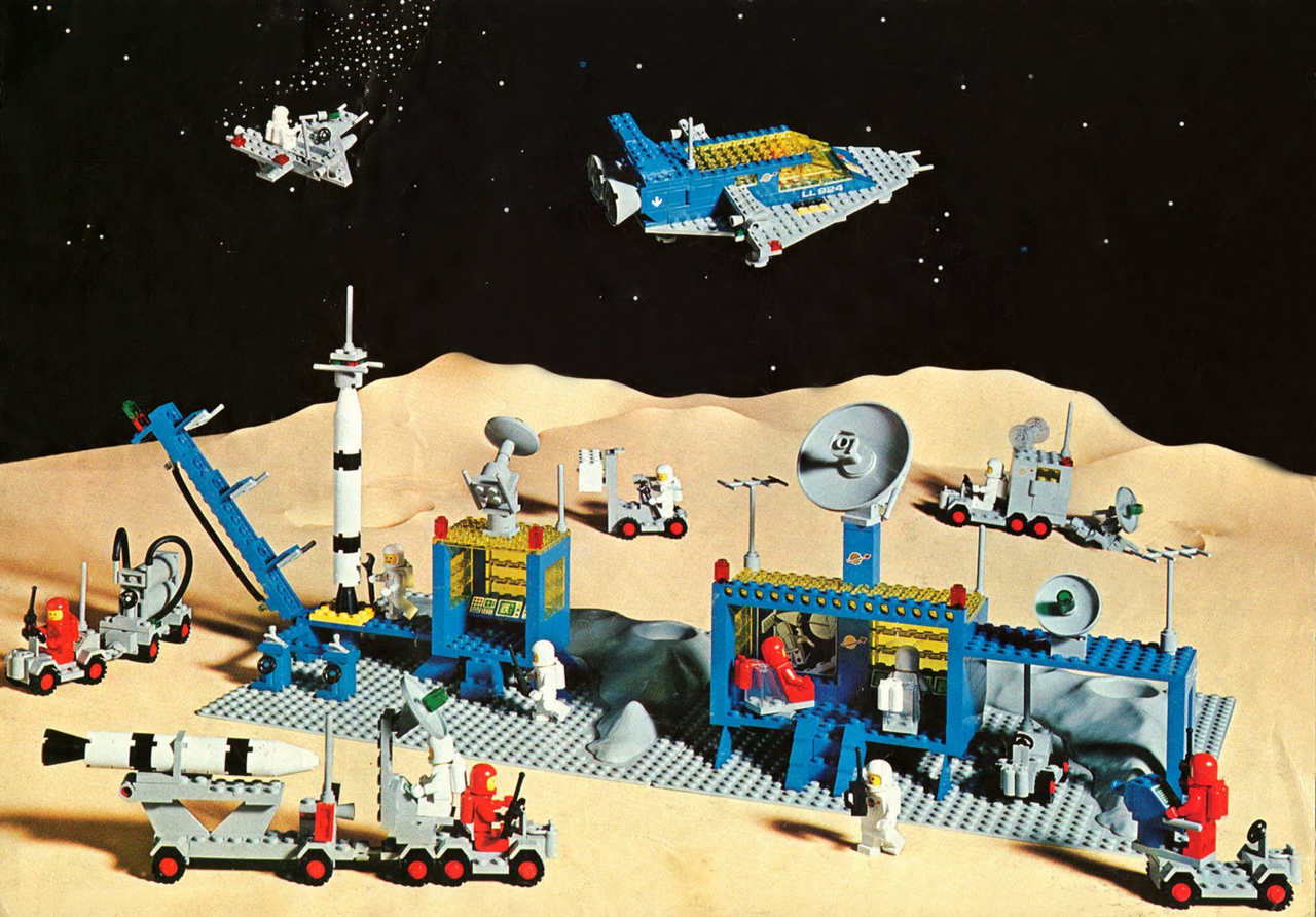 Лего Лунная база