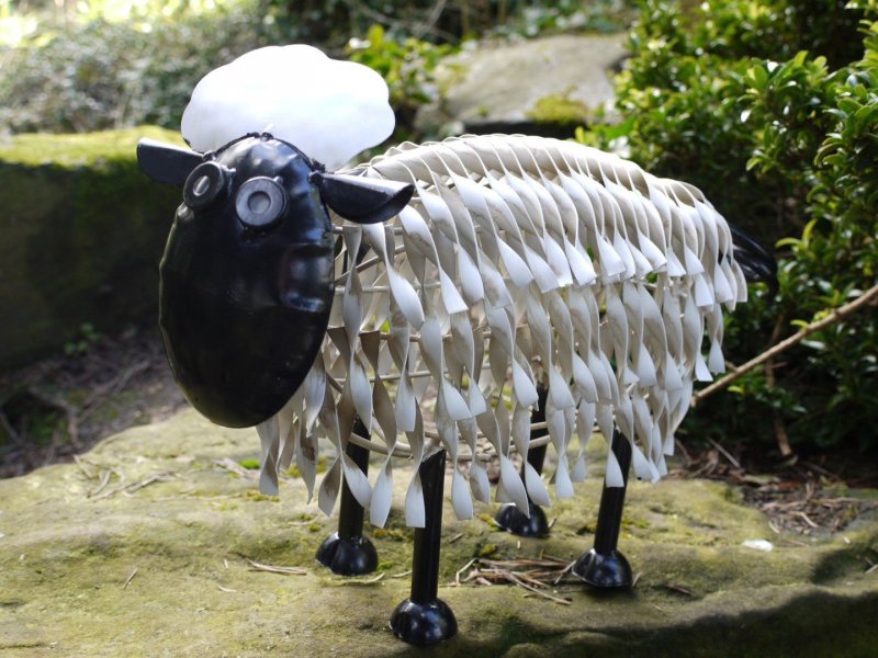 Овца из проволоки