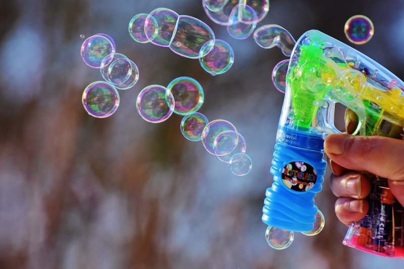 Поделки для детей на день мыльных пузырей