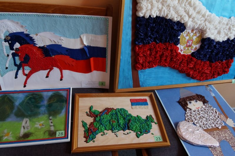 Поделки ко Дню России в детском саду