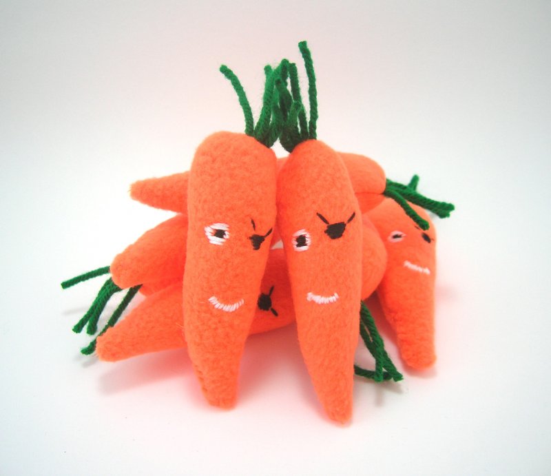 Морковка из ткани