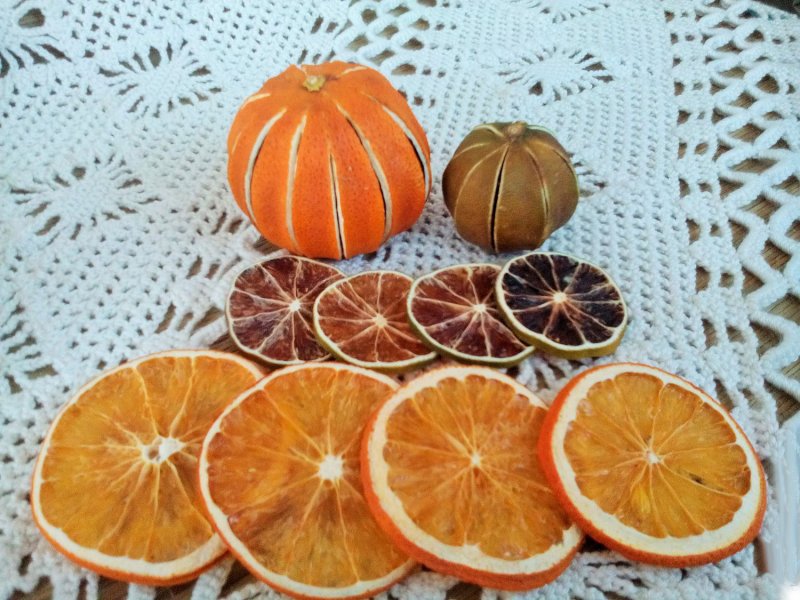 Объемный апельсин из бисера