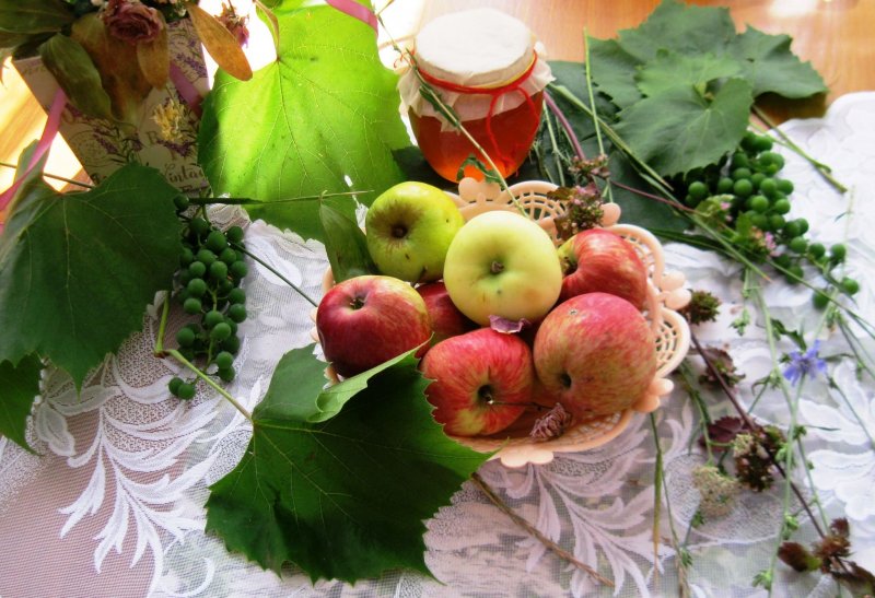 Осенние поделки в садик из овощей и фруктов