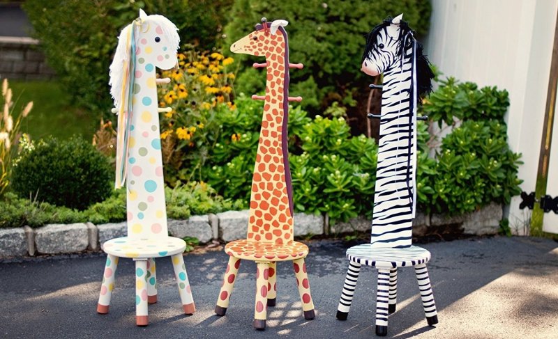 Садовая скульптура жирафа