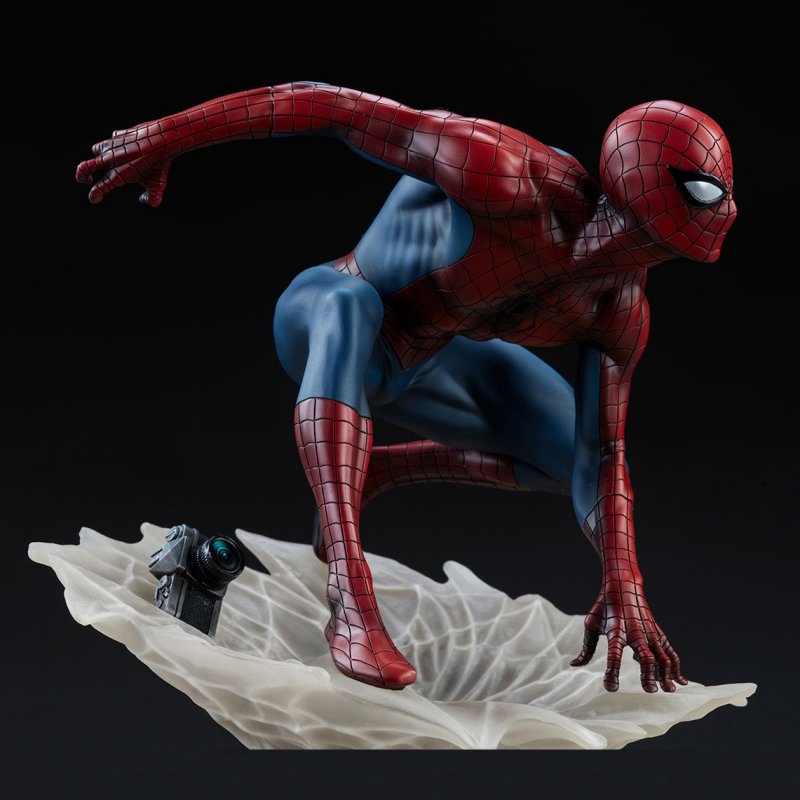 Игрушка человека паука в Стэлс костюме