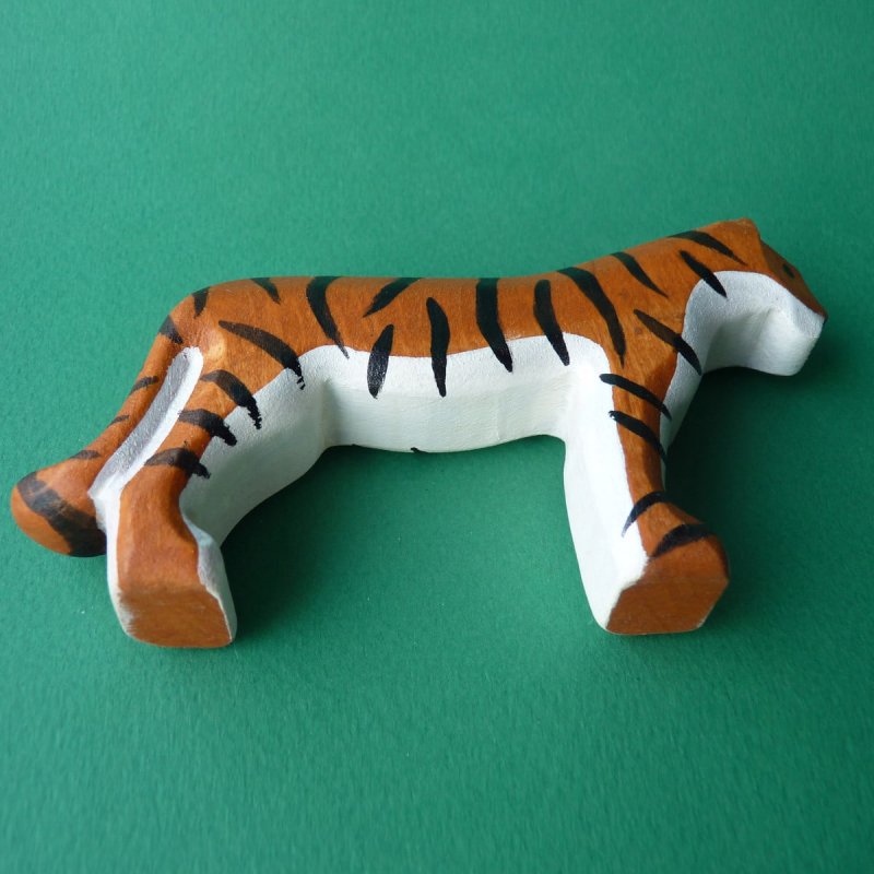 Вязаная игрушка тигр