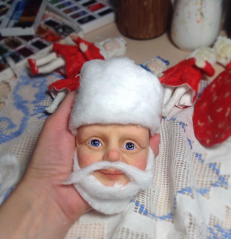 Новогодняя игрушка из лампочки дед Мороз