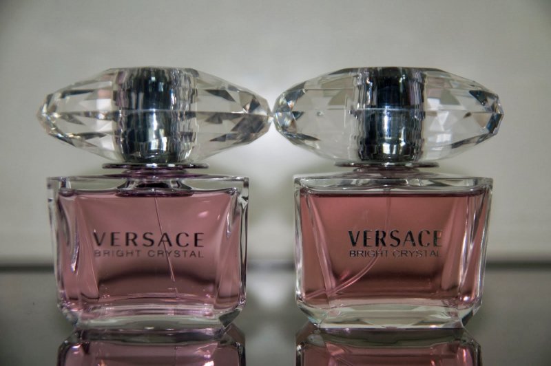 Versace Bright Crystal оригинал и подделка
