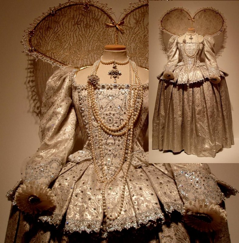 Мода 18 века платье Robe à la française