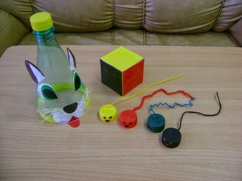 Развивающие игрушки из бросового материала